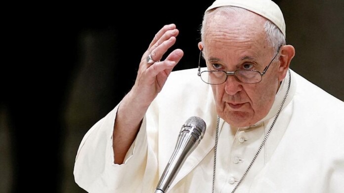 14122022---papa-francisco-em-audiencia-no-vaticano-1671025345547_v2_900x506