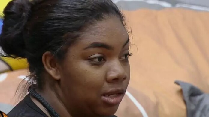 705804983-raquel-brito-irma-davi-brito-fazenda