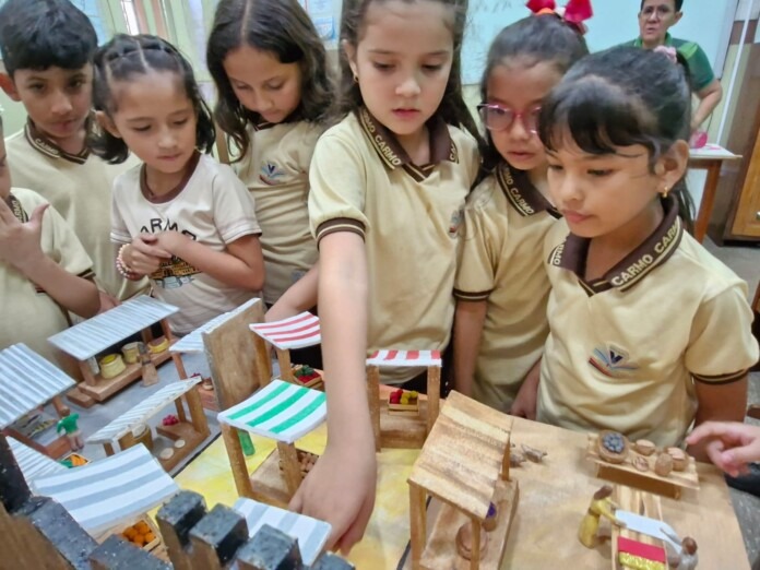 Educacao_Alunos_Colegio_Nossa_Senhora_do_Carmo_Parintins