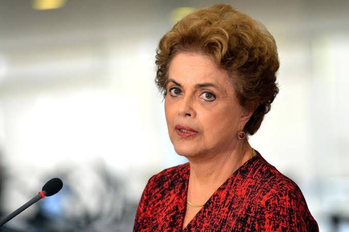 DILMA-AO-EL-PAIS-e1712338755406