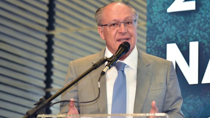 Alckmin-comissao-industria-camara-zeca-ribeiro-camara-dos-deputados-4dez2024-848x477