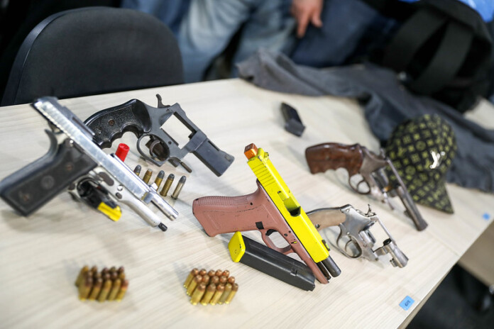 Pronta-resposta-Forcas-de-Seguranca-do-Amazonas-prendem-seis-suspeitos-de-assalto-a-shopping-em-Manaus-1_Foto-Alex-Pazuello-Secom