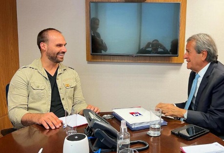 eduardo bolsonaro e vladimir