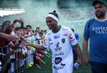 Ronaldinho Gaúcho vai jogar na Arena da Amazônia em julho