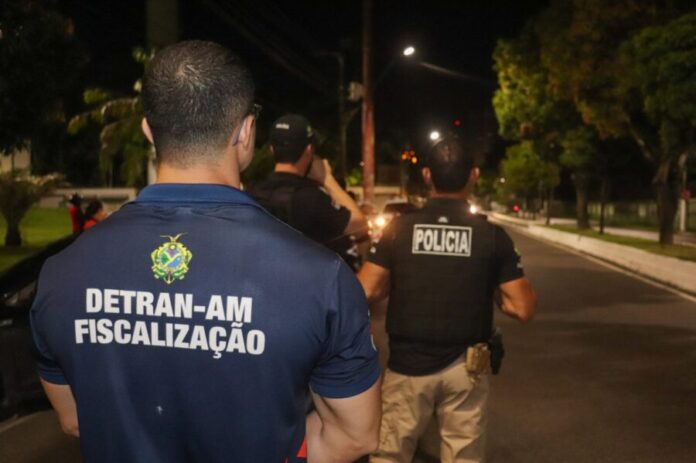 Detran-AM_Operacao-Feriado-do-Trabalhador_Creditos-Divulgacao-Detran-AM-1-1536x1023