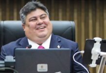 Presidente David Reis anuncia antecipação da primeira parcela do 13º salário dos servidores da CMM