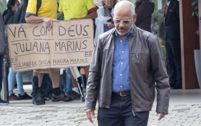 1_juliana_marins_4-36415997