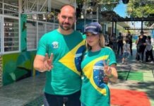 Eduardo Bolsonaro chama bloqueio de contas da esposa de “ato arbitrário”