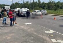 Acidente entre moto, micro-ônibus e coletivo deixa dois mortos na Zona Centro-Sul de Manaus