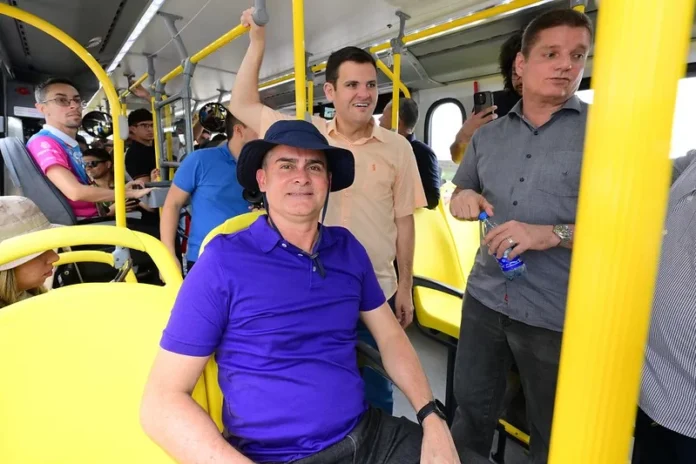 David-Almeida-aumenta-preco-de-onibus