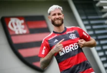 Jogador do Flamengo pode ser preso em 72 horas por atraso de pensão dos filhos