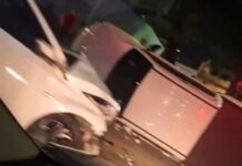 Caminhonete capota após colisão no Conjunto Eldorado em Manaus