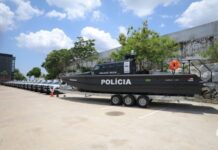 Durante entrega de viaturas e lanchas blindadas, governador Wilson Lima destaca apreensão recorde de drogas