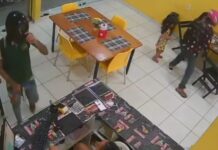Vídeo mostra assalto a família e atendente em pastelaria de Manaus; assista!
