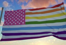 Suprema Corte dos EUA analisa petição que pode revogar casamento LGBT no país