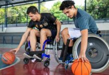 Inclusão na prática: curso de Educação Física da UEA promove aulas sobre o manuseio de cadeira de rodas