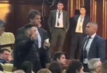 Réu do 8 de janeiro interrompe o “Gilmarpalooza” de Buenos Aires durante fala de Gilmar Mendes