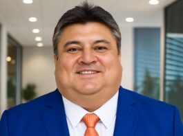 Presidente David Reis prestigia solenidade de entrega do Colar do Mérito de Contas no TCE-AM