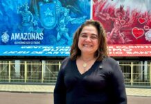 Em Parintins, Maria do Carmo dispara: ‘curral aqui só dos bois Caprichoso e Garantido’