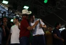 Em inauguração da AM-010, Wilson Lima reúne prefeitos da base aliada e oposição