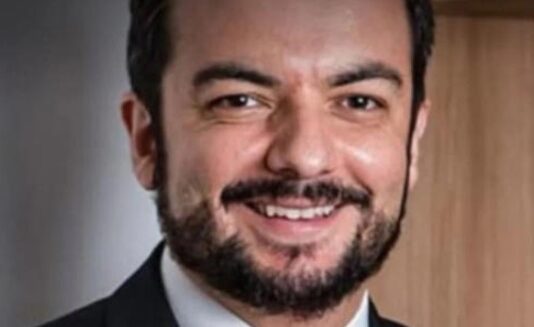 Advogado morre ao levar facada do próprio cliente no coração