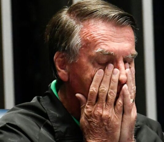 STF analisa transferência de Bolsonaro para Papudinha