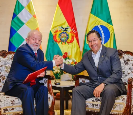Luis Arce, ex-presidente da Bolívia e aliado de Lula, é preso por corrupção