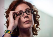 Moraes anula decisão da Câmara e determina perda do mandato de Zambelli