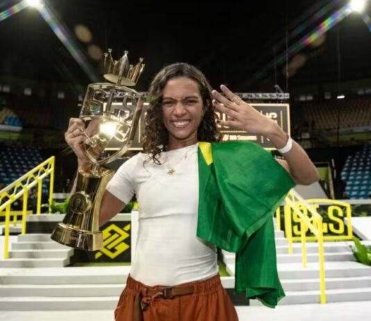 Rayssa Leal é tetracampeã do Supercrown em São Paulo