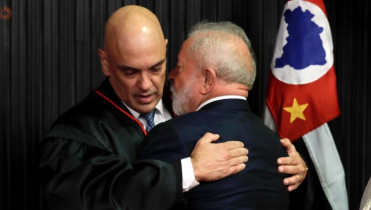 MORAES E LULA