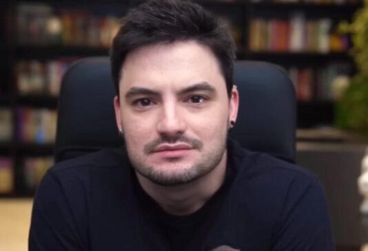Felipe Neto revela diagnóstico de transtorno mental