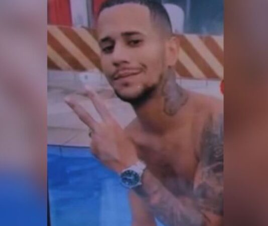 Partes de corpo achadas em igarapés podem ser de jovem desaparecido em Manaus