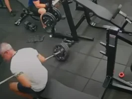 Homem morre após ser atingido por barra de supino em academia