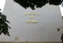 Saída de Haddad do Ministério da Fazenda depende de reunião entre Lula e Trump nos EUA