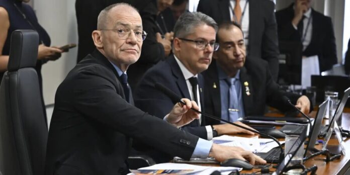 CPI do Crime Organizado convoca Daniel Vorcaro, Campos Neto e Paulo Guedes para depor sobre caso Master