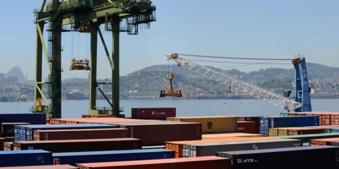 CMN flexibiliza regras do Proex e facilita embarques de exportações brasileiras