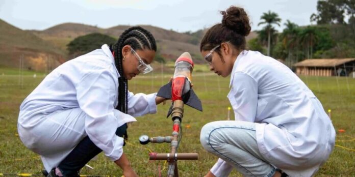 Inscrições abertas para Olimpíadas de Astronomia e Foguetes impulsionam ciência nas escolas