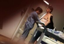 Carlos Bolsonaro posta foto do pai no hospital, mesmo com restrição, e diz: “Quadro ainda é delicado”