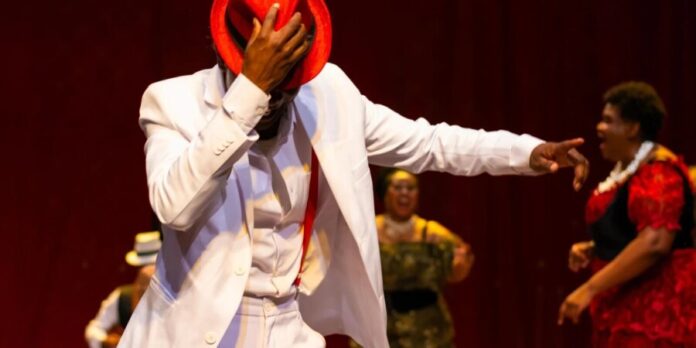 Grupo dos Dez celebra 15 anos com única apresentação de Madame Satã em BH