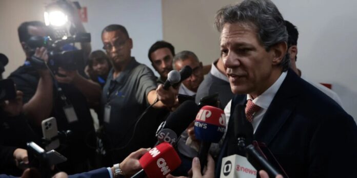 Haddad: conflito no Oriente Médio não deve afetar economia brasileira imediatamente