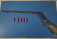 Homem é preso após agredir pai de 62 anos com espingarda em Canutama