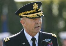 Secretário de Defesa dos EUA pede renúncia de chefe do Estado-Maior do Exército