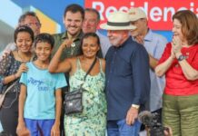 Prefeito Renato Junior e presidente Lula entregam 576 moradias semimobiliadas do residencial Morar Melhor