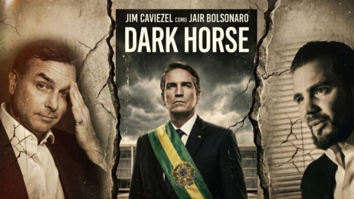 CapaFilme-Dark-Horse-e-o-Cavalo-de-Troia-da-candidatura-de-Flavio-Bolsonaro