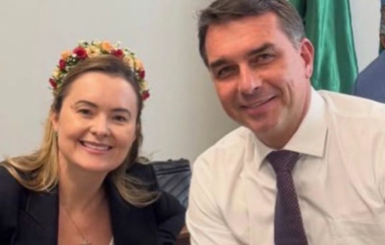 Júlia Zanatta e flávio