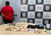 Mulher com tornozeleira eletrônica é presa com drogas e óleo ungido em Manaus