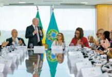 Em encontro com pastores, Lula critica uso político da religião: ‘respeito a fé das pessoas’